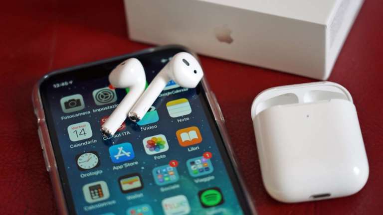 cambiare dispositivo con gli AirPods