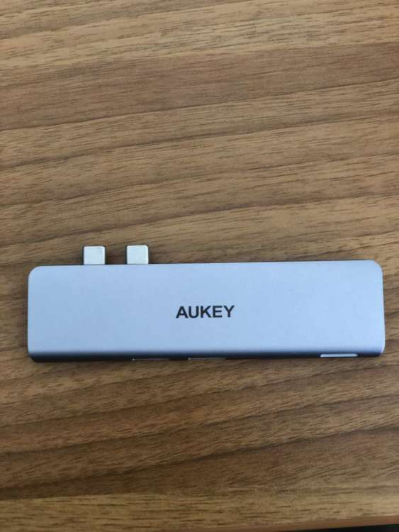 Complessivo Hub USB C Thunderbolt Aukey