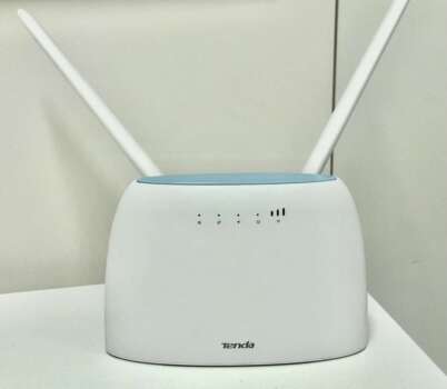 Router Tenda 4G09