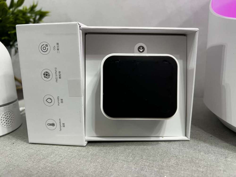 QingPing Air Monitor Lite unboxing